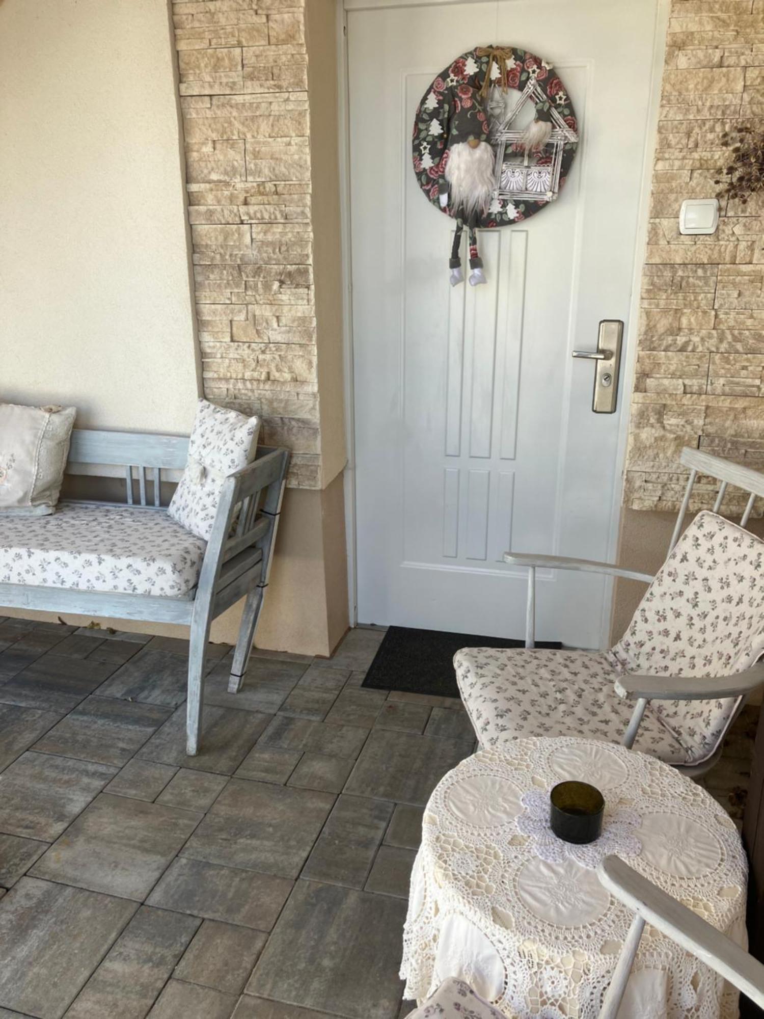 Apartman Karin Huty 外观 照片